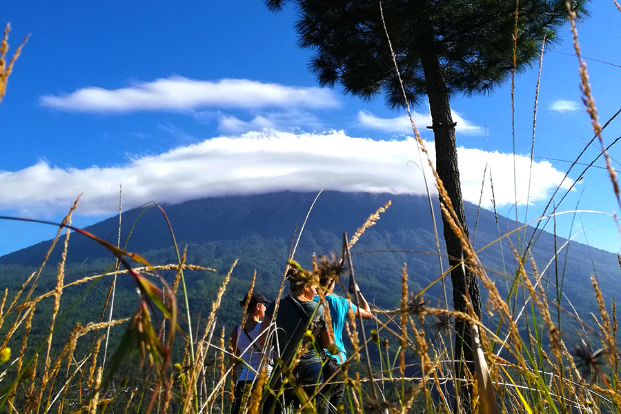 Overland Sibetan hill